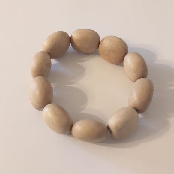 629 Chunky Tan Wood‎ Beaded Stretch Bracelet - Picture 3 of 4